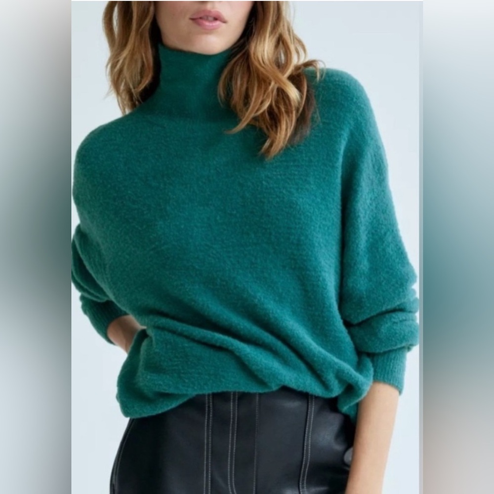 ARITZIA WILFRED FREE Hushknit Turtlenck Sweater Teal Size Small Fall Casual